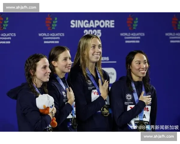 美国队刷新混合泳接力世界纪录 中国队两银两铜闪耀新加坡世锦赛 美国队刷新混合泳接力世界纪录 中国队两银两铜闪耀新加坡世锦赛