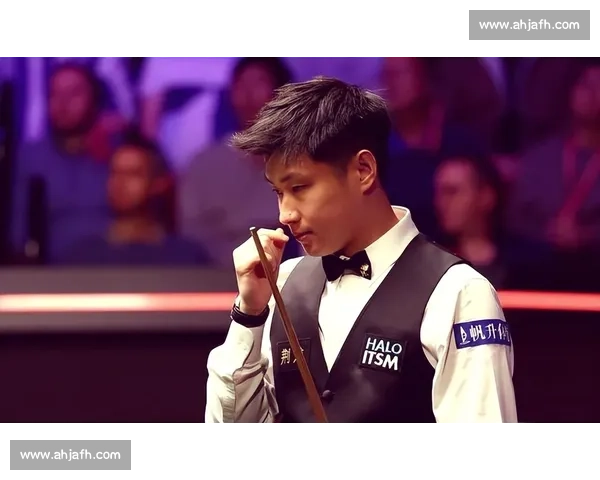 解球艺术巅峰对决！丁俊晖精妙布局，赵心童一库逆转定乾坤