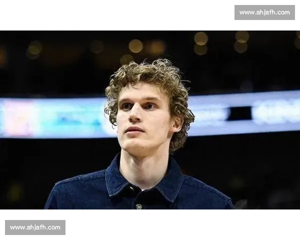 小马尔卡宁腾空!18 岁穆里宁复刻基里连科传奇雏形